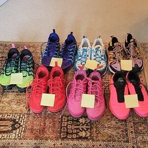 6 Pair Nike Air Max Tennis Shoes in Men's Sizes